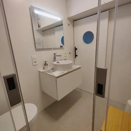 Nieuw Modern Vlakbij * Oostende