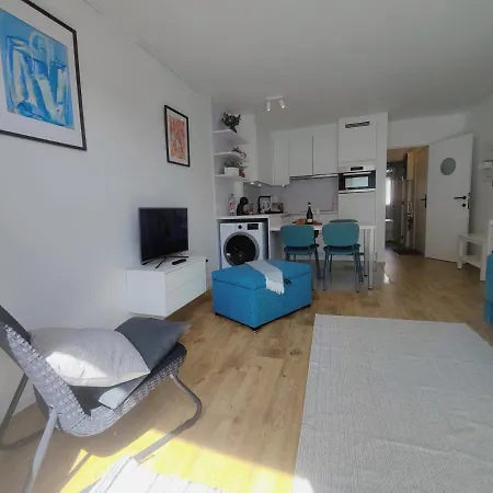 Nieuw Modern Vlakbij Oostende
