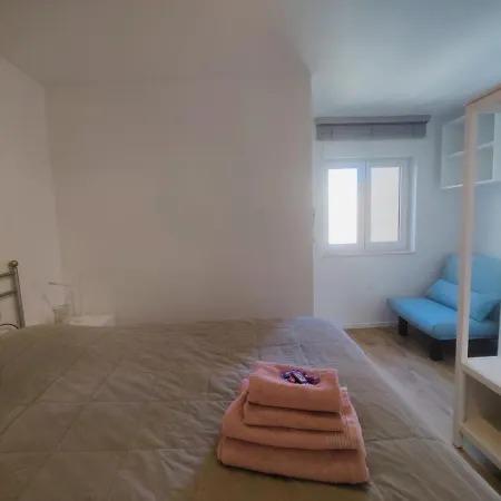 Nieuw Modern Vlakbij Daire Oostende